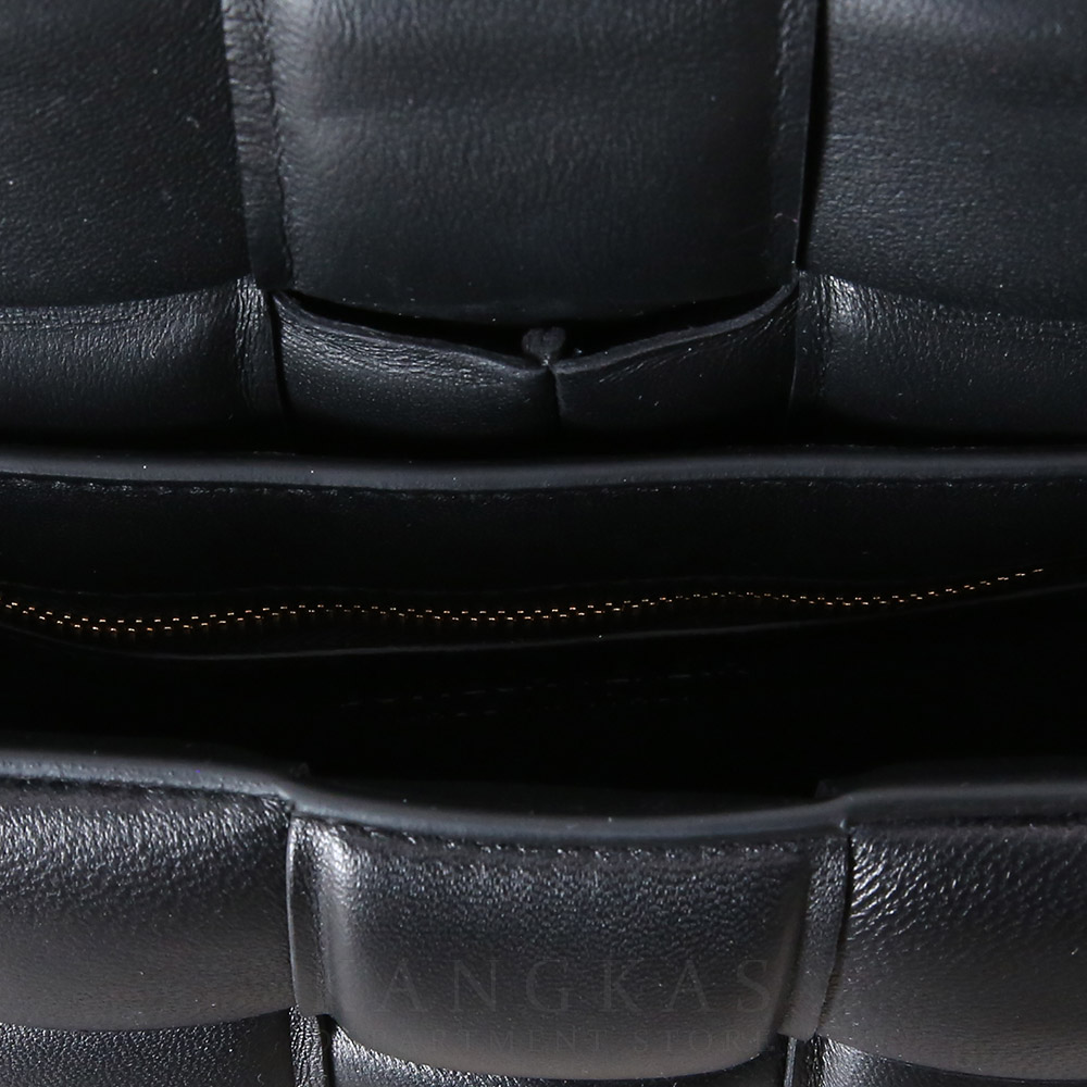 BOTTEGA VENETA(USED)보테가베네타 패딩 카세트백 @@@@@